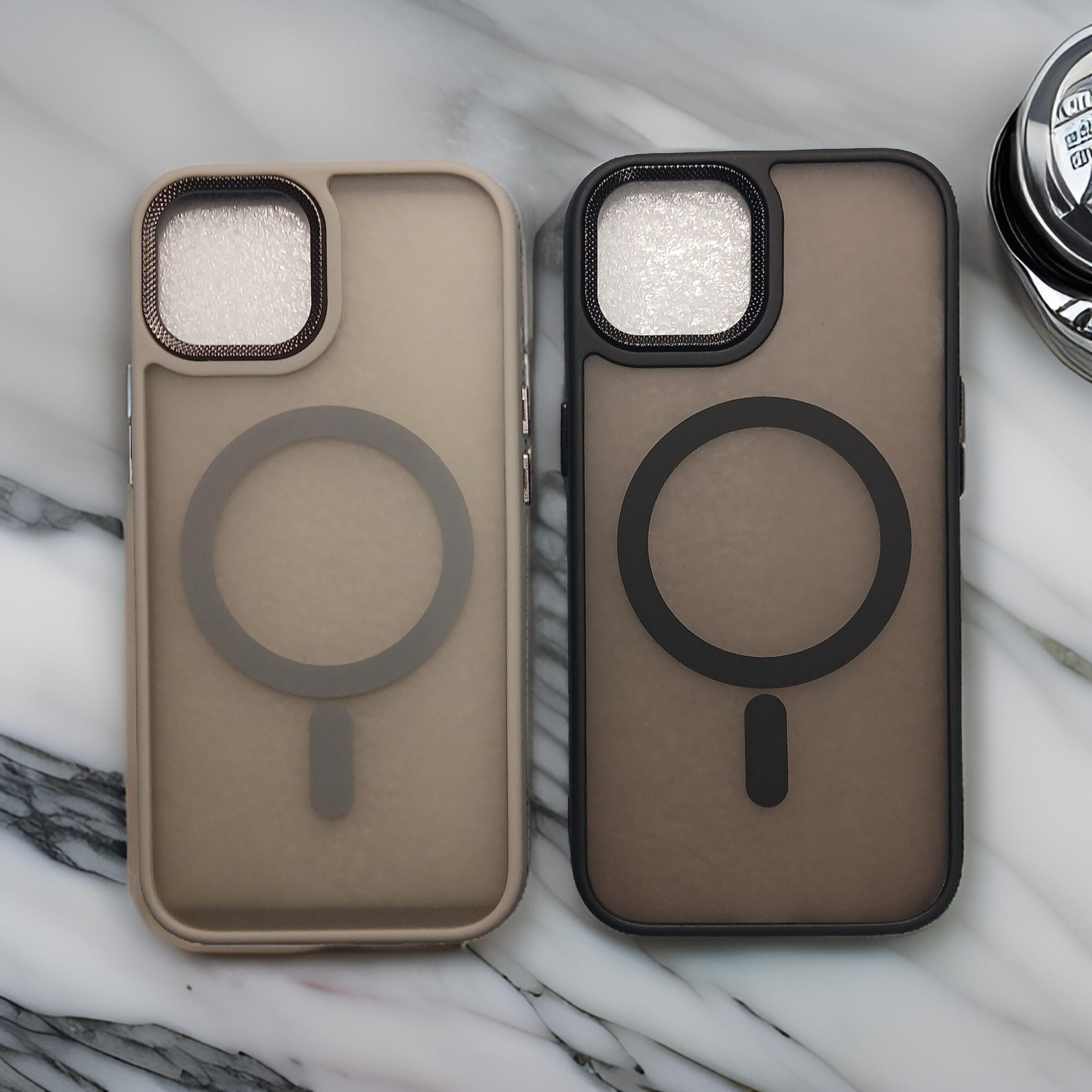 iPhone back cover with Magsafe support