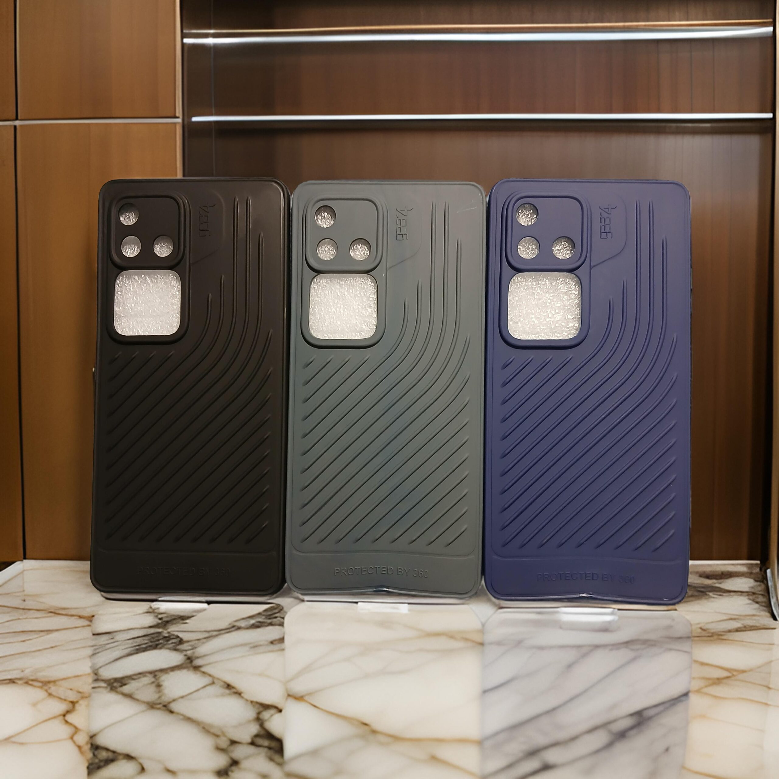 Vivo V30-V30 Pro Gear4 back cover